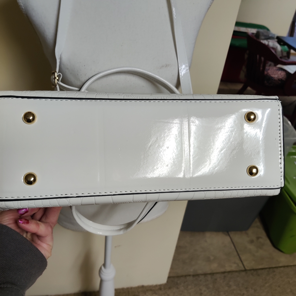 Danbooty White Croc-Embossed Women's Bag Pu Leather Shoulder Bag, White - Picture 9 of 15